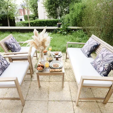 Jardin D'eden : Sauna, Balneo & Jardin Privatif *