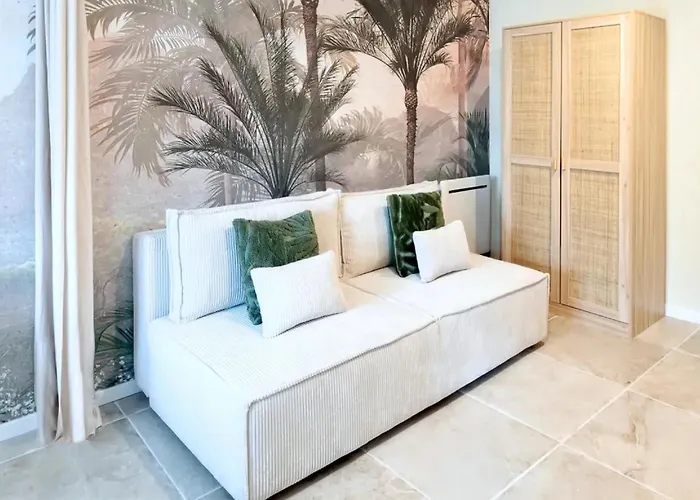 Jardin D'eden : Sauna, Balneo & Jardin Privatif アパート トルヴィル＝シュル＝メール