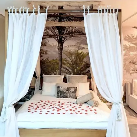 Jardin D'eden : Sauna, Balneo & Jardin Privatif * Trouville-sur-Mer