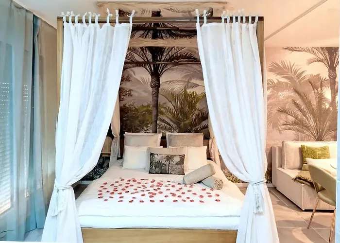 Jardin D'eden : Sauna, Balneo & Jardin Privatif * Trouville-sur-Mer