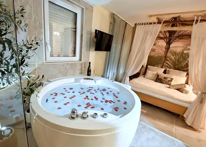 Jardin D'eden : Sauna, Balneo & Jardin Privatif Apartment Trouville-sur-Mer