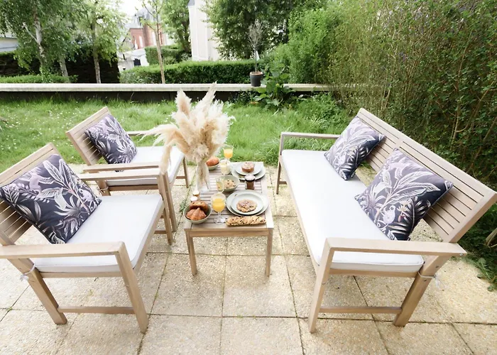 Jardin D'eden : Sauna, Balneo & Jardin Privatif *