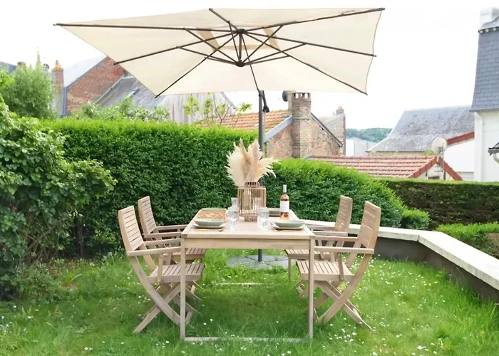 Jardin D'eden : Sauna, Balneo & Jardin Privatif Trouville-sur-Mer